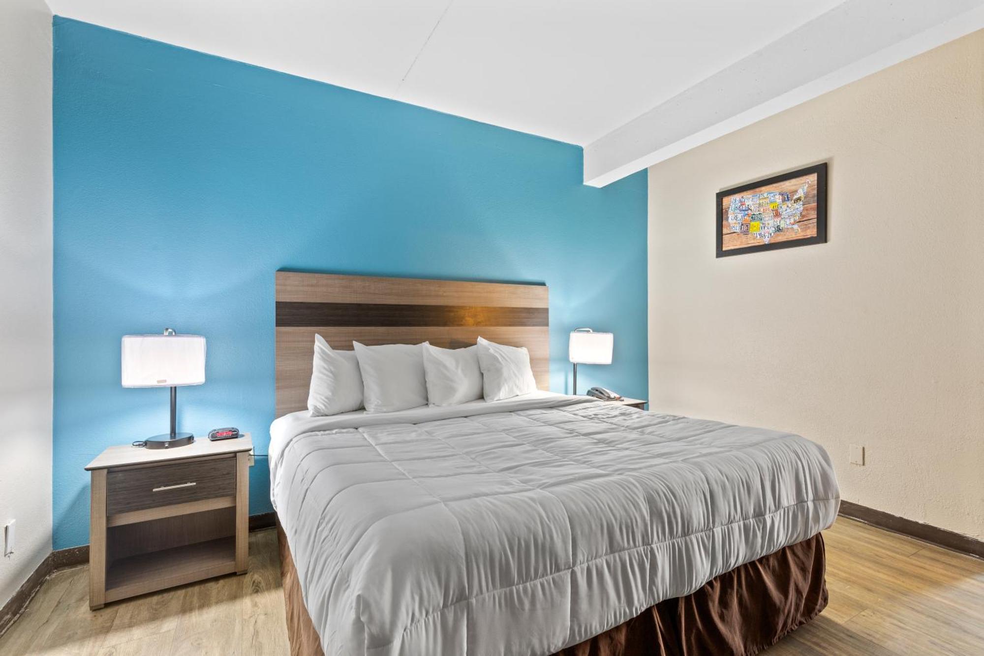 Ocean Crest Inn And Suites Миртъл Бийч Стая снимка