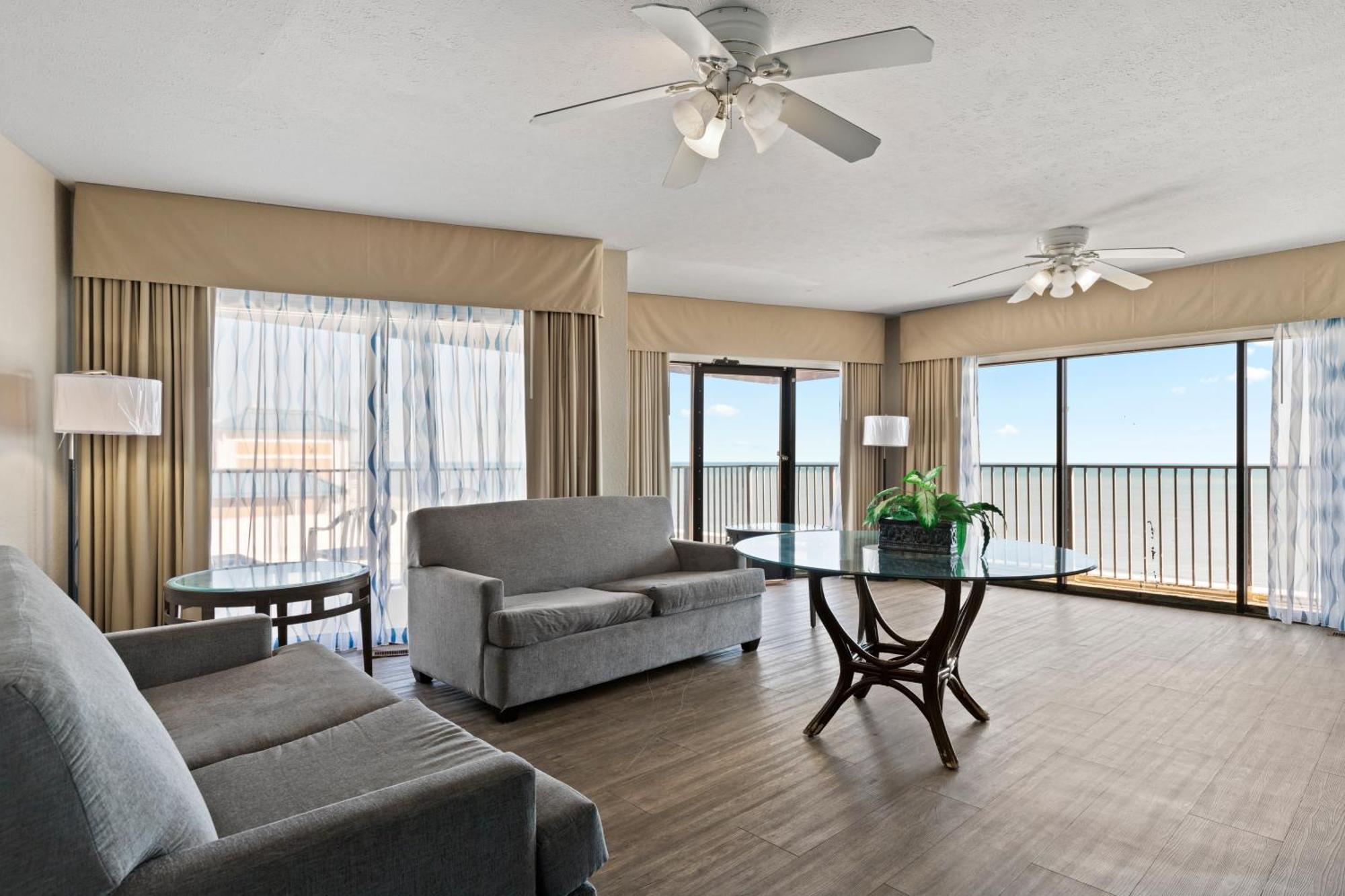 Ocean Crest Inn And Suites Миртъл Бийч Екстериор снимка