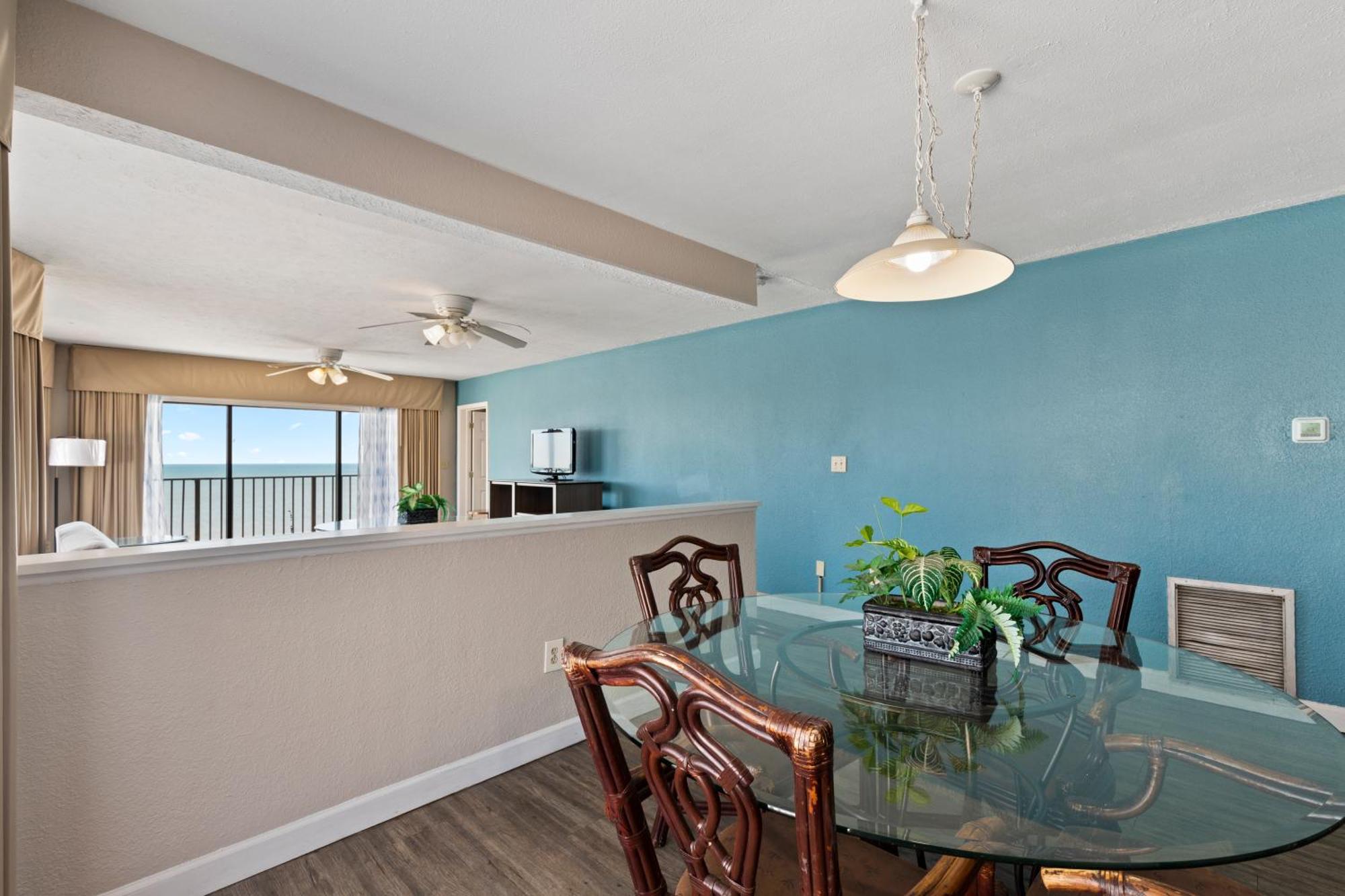 Ocean Crest Inn And Suites Миртъл Бийч Екстериор снимка